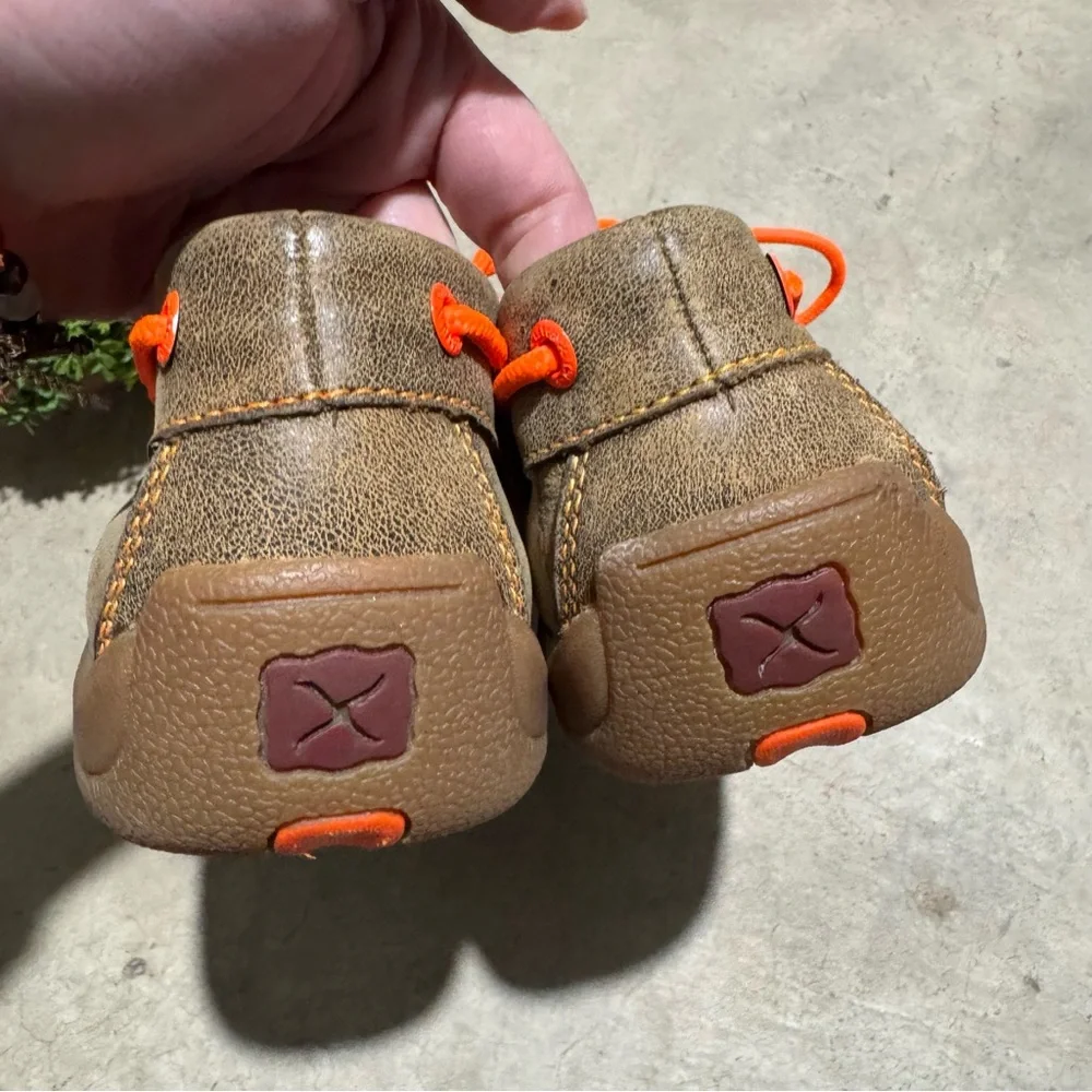 Twisted X Driving Moc Orange‎ Brown Leather Youth Size 6 Western Boho Festival